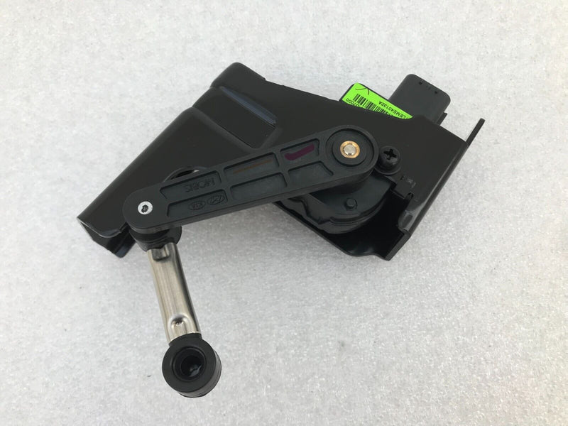 HYUNDAI TUCSON MK3 TL 2015-2019 HEADLIGHT LEVELING SENSOR & BRACKET 92190-D7000