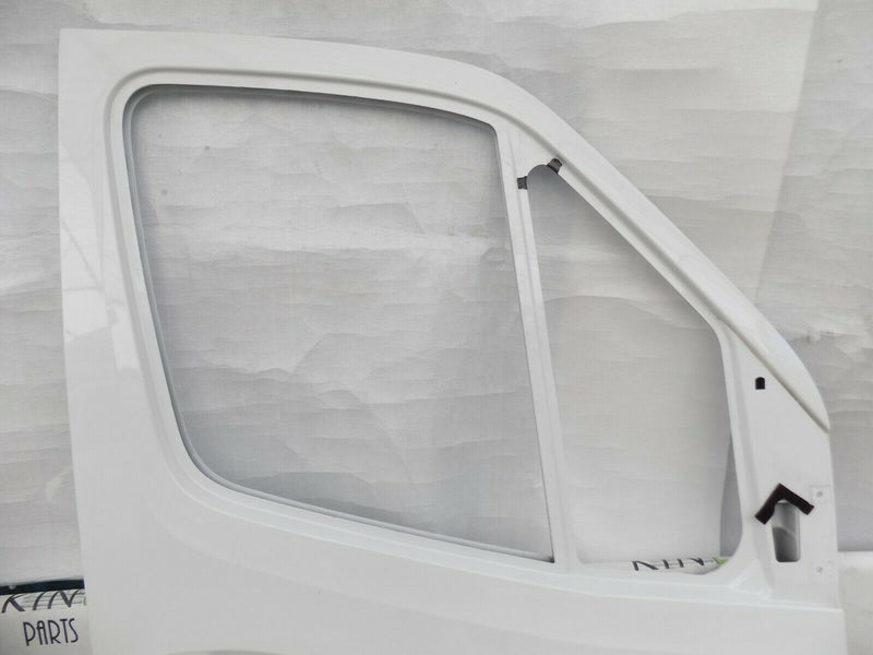 MERCEDES SPRINTER W910 2019-ON FRONT RIGHT DOOR PANEL WHITE