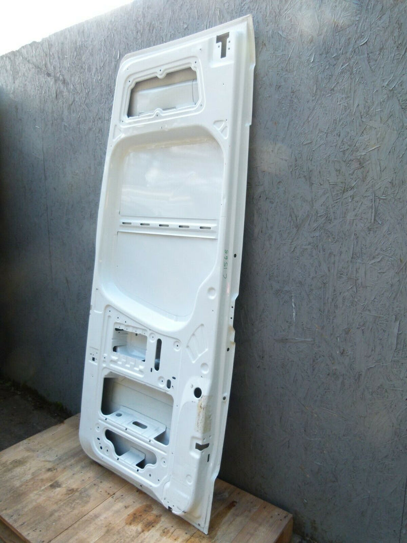 MERCEDES SPRINTER VW CRAFTER 906 2006-17 RIGHT DRIVER SIDE REAR DOOR PANEL C1568