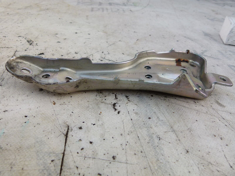 MERCEDES C W204 2007-11 ENGINE EGR VALVE BRACKET GENUINE A6510901041