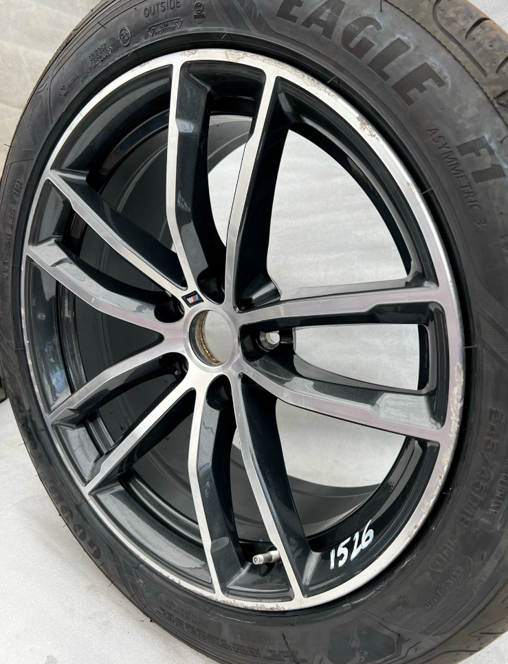 BMW G30 18" ALLOY WHEEL & TYRE 245/45/18 8J ET30 8747407
