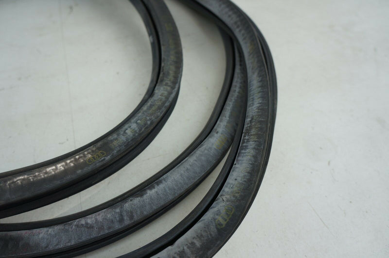 AUDI A4 (B8) 2008-2015 5DR SALOON LEFT SIDE FRONT DOOR RUBBER SEAL