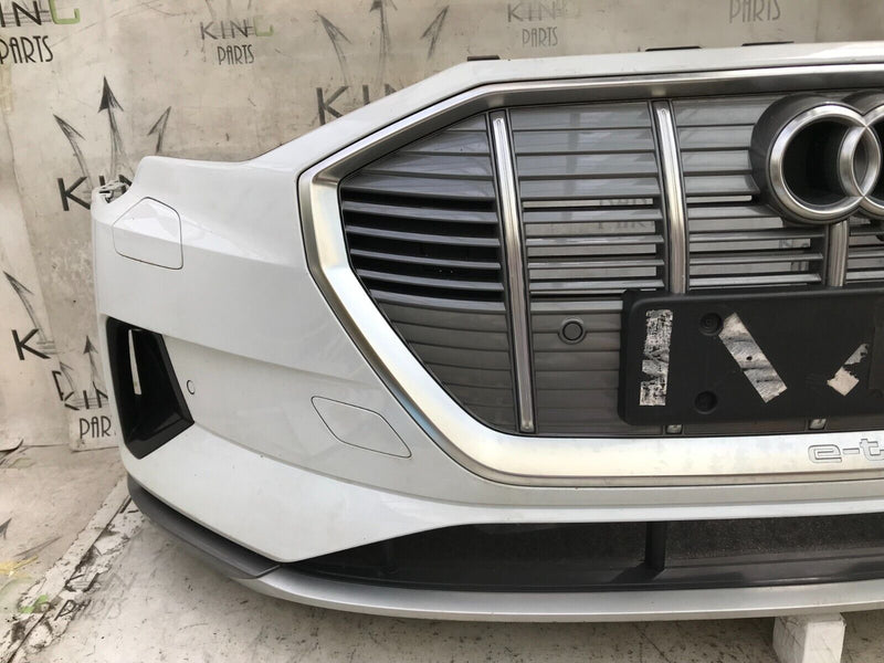 AUDI E-TRON 2018-ON COMPLETE FRONT BUMPER- GRILL, iCAM, WIRING, SENSORS... ALL !