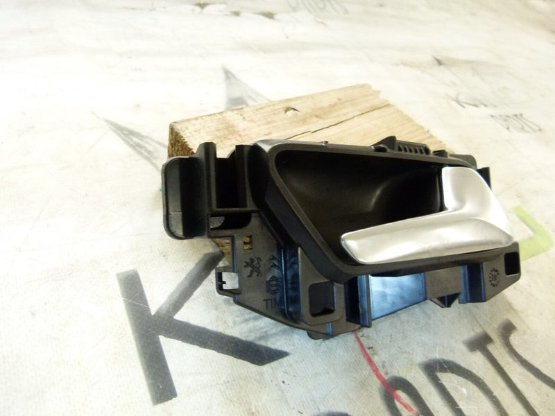 PEUGEOT 308 SW ESTATE 2017-21 REAR RIGHT INTERIOR RELEASE HANDLE 98201552W