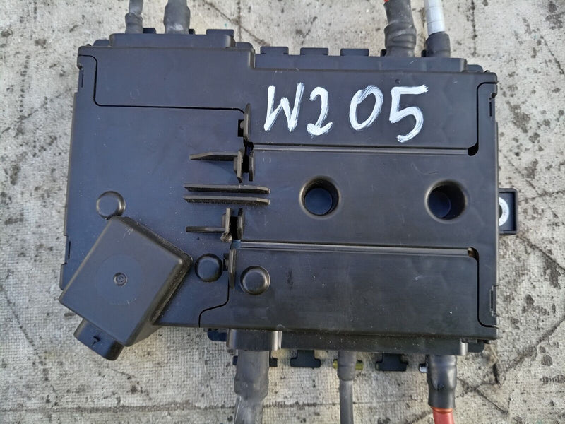 MERCEDES C CLASS W205 14-21 BATTERY FUSE BOX RELAY MODULE A2055402850 #