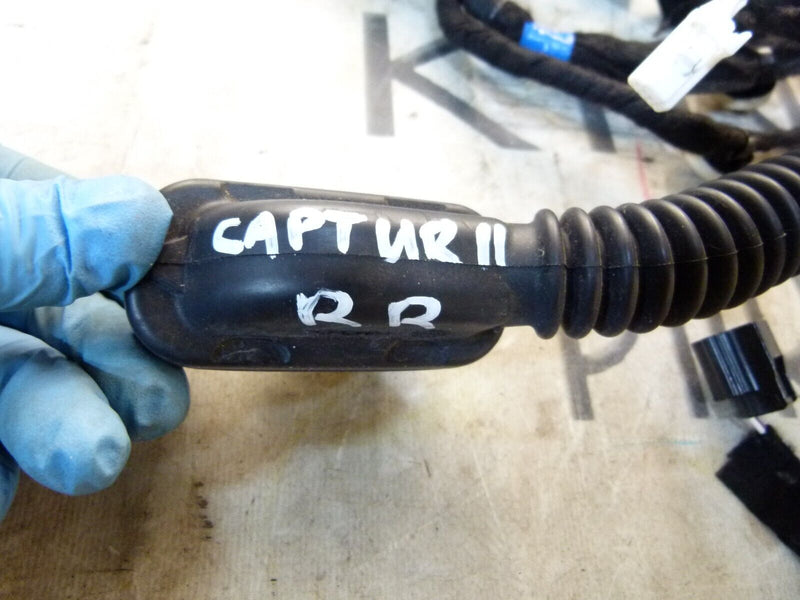 RENAULT CAPTUR 2020-ON REAR RIGHT DOOR WIRING LOOM GENUINE 241265037R