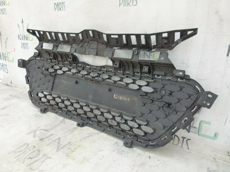HYUNDAI i20 GB 5-DOOR 2014-17 FRONT BUMPER GRILL RADIATOR PDC 86569-C8020