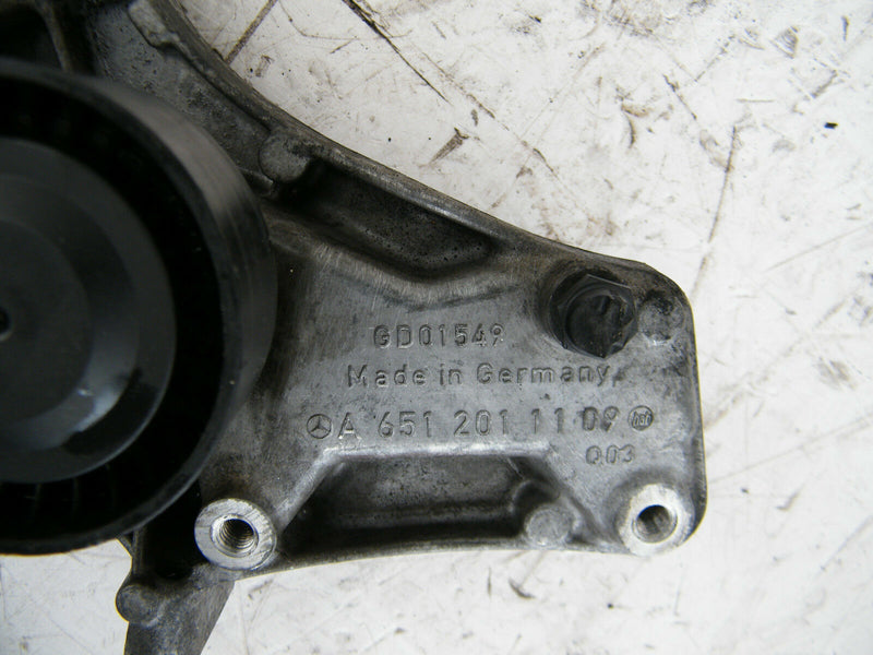 MERCEDES W212 10-15 FRONT COVER HOLDER & TENNSIONER PULLEY OM651 CDI 6512011109