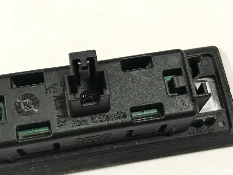 AUDI Q2 (S-LINE) 2016-ON *NEW GENUINE REAR LICENSE NUMBER PLATE LIGHT 8W6943021A