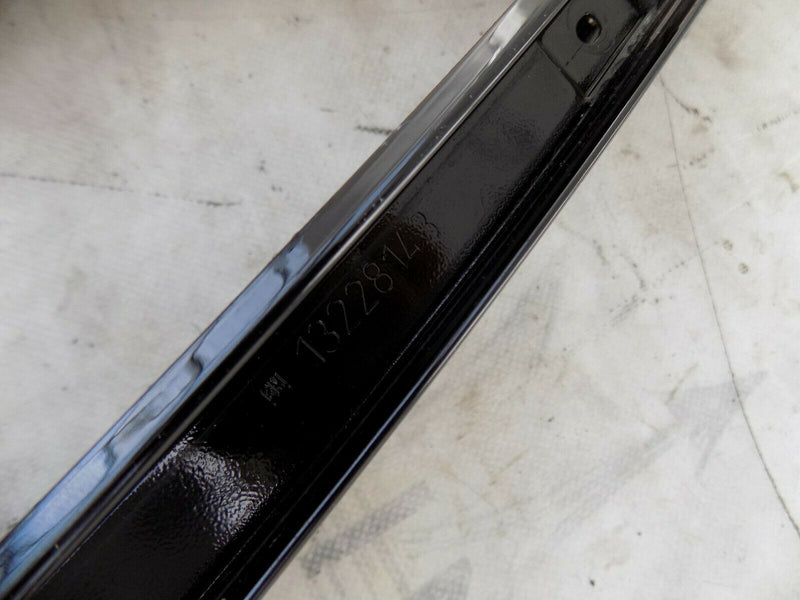 VAUXHALL INSIGNIA A 2008-2016 - FRONT LEFT SIDE WINDOW MOULDING TRIM 13228143