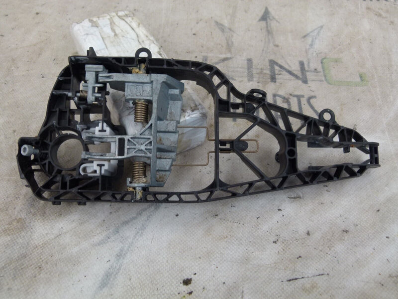 MINI COOPER F55 2014-18 FRONT RIGHT SIDE HANDLE BRACKET GENUINE 7296458 S72-18