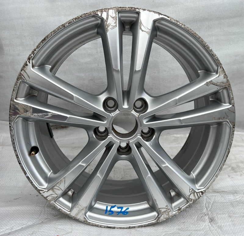 AUDI A3 8V S-LINE 18" WHEEL ALLOY RIM 7.5J ET51 8V0601025