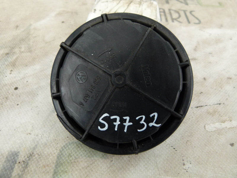 VW GOLF MK7 2012-16 HEADLIGHT CAP COVER GENUINE 5G0941607