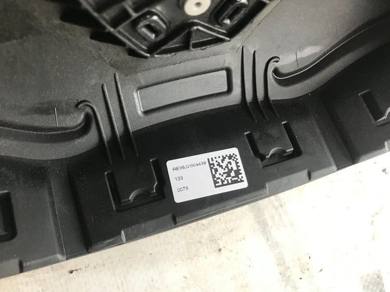 RENAULT TRIBER *NEW GENUINE DRIVER SIDE STEERING WHEEL AIR BAAG COVER