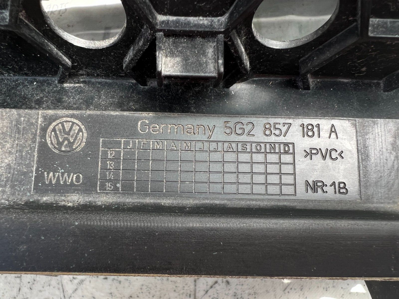 VW GOLF MK7 2013-2016 BLACK DASHBOARD GENUINE 5G2857181A