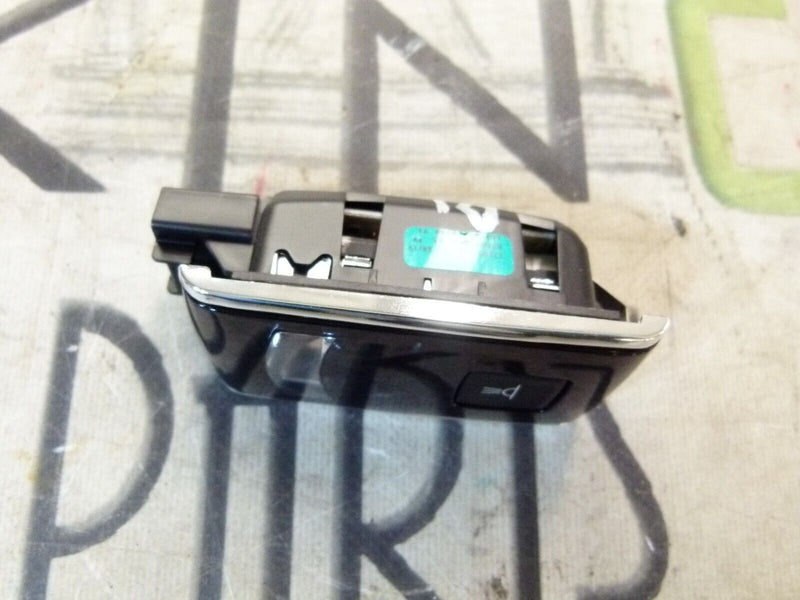 PEUGEOT 308 SW ESTATE 2017-21 REAR LEFR PASSENGER SIDE ROOF LIGHT 172001532