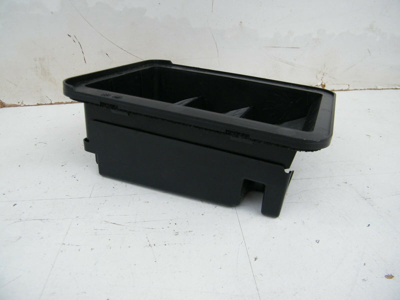 MITSUBISHI Outlander 2014-2016 AIR DUCT PRESSURE VENT PANEL 7835A040 (S37-07)
