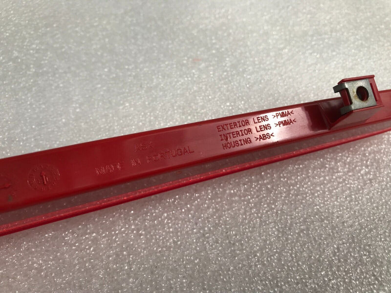 AUDI A1 MK2 (GB) 2019-2021 GENUINE REAR STOP LED THIRD BRAKE LIGHT 8V0945097D