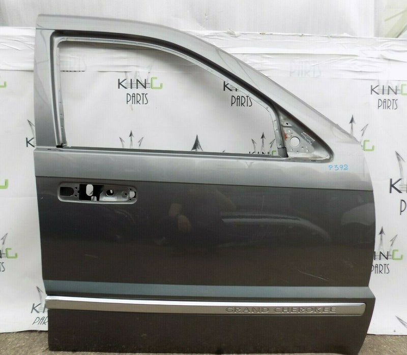 JEEP GRAND CHEROKEE 2005-2011 FRONT RIGHT SIDE DOOR IN GREY
