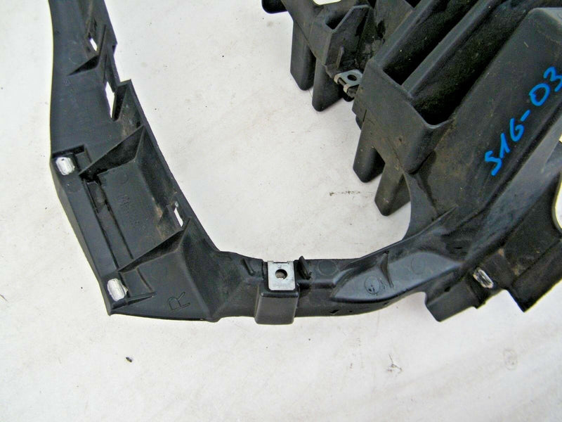 MB A CLASS W169 2005-08 FRONT RIGHT FOG LIGHT GRILL BRACKET 1698850865 (S16-03)