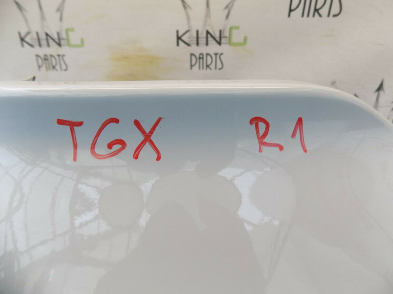 MAN TGX EURO 6 2020+RIGHT BUMPER CORNER HEADLIGHT SURROUND WHITE 81416106750