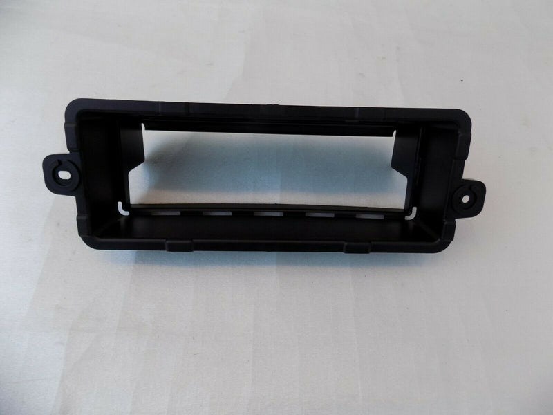 MINI ONE/ S/ COOPER F55 56 57 2014-ON REAR AIR VENT DUCT 7302547 /S18-45