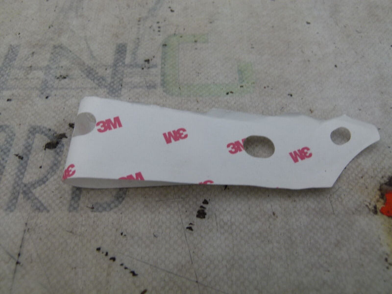 MERCEDES E W207 2009-12 FRONT LEFT WING LAYER GENUINE A2078890195