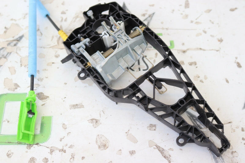 MINI ONE/ S/ COOPER F55 2014-ON 5DR REAR LEFT DOOR LOCK ACTUATOR HANDLE BRACKET
