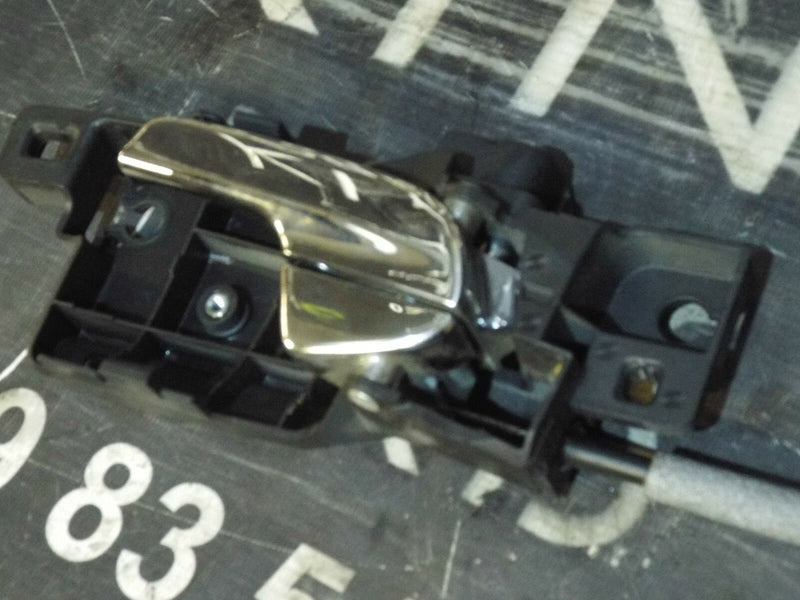 FORD GALAXY 06-14 MK3 PASSENGER SIDE REAR INTERIOR DOOR HANDLE 6M21-U22601