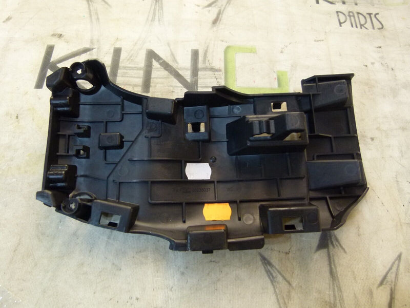 RENAULT CAPTUR 2020-ON DRIVER RIGHT SIDE WTEERING WHEEL TRIM 123333942R