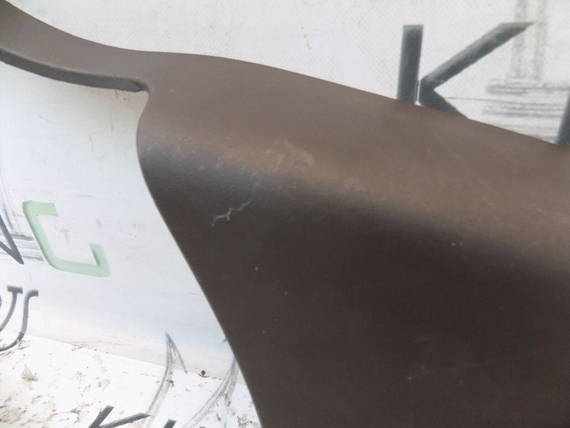 LAND/RANGE ROWER EVOQUE 2011-2019  RIGHT SIDE PILLAR TRIM BJ32-31070-AEW