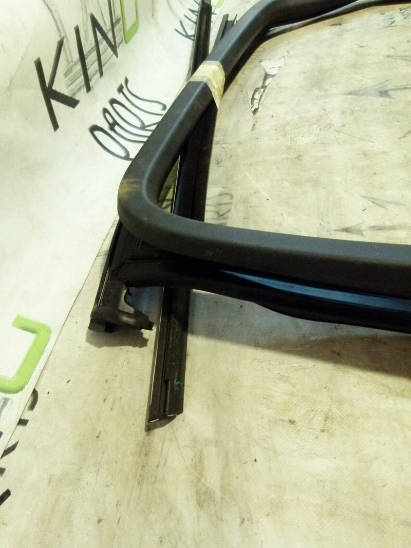 AUDI A4 S4 8W B9 2016-ON REAR RIGHT DOOR FRAME SEAL TRIM SET 8W0867672