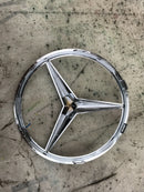 MERCEDES BENZ FRONT LOGO GRILLE A0008173200