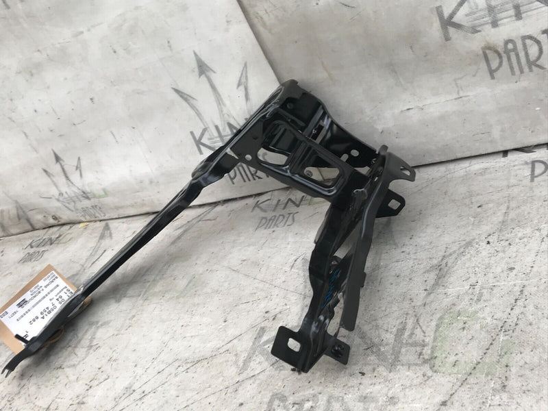 BMW F40 2020-2021 RIGHT SIDE FRONT BRACKET SUPPORT 51647459882