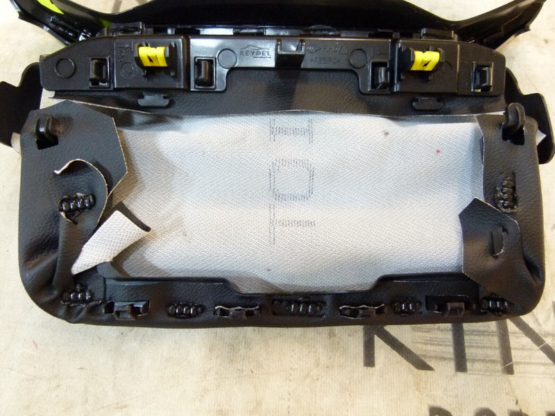 RENAULT CAPTUR 2020-ON SPEEDOMETER CLUSTER SURROUND MOLDING 682401442R