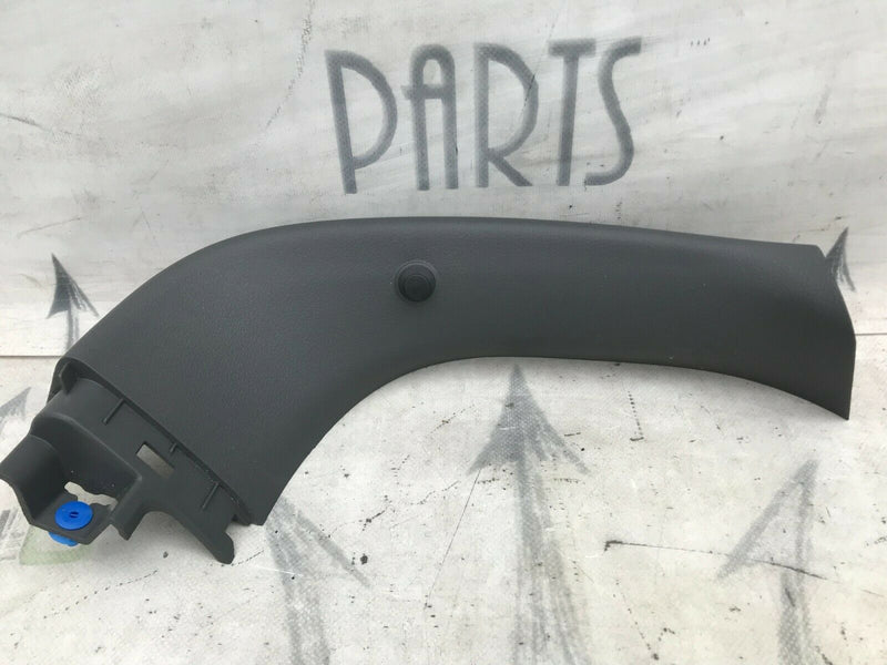 HYUNDAI i30 PD 2016-19 SEDAN TAILGATE LEFT SIDE PANEL TRIM COVER 81731-G4000