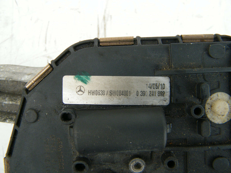 MERCEDES W212 E220 10-15 GENUINE FRONT WIPER LINKAGE MOTOR WINDSCREEN 2128201340
