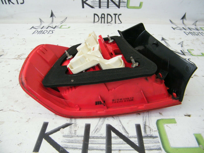 BMW 3 SERIES E90 2005-2013 DRIVERS RIGHT SIDE REAR LIGHT ASSEMBLY 6937458