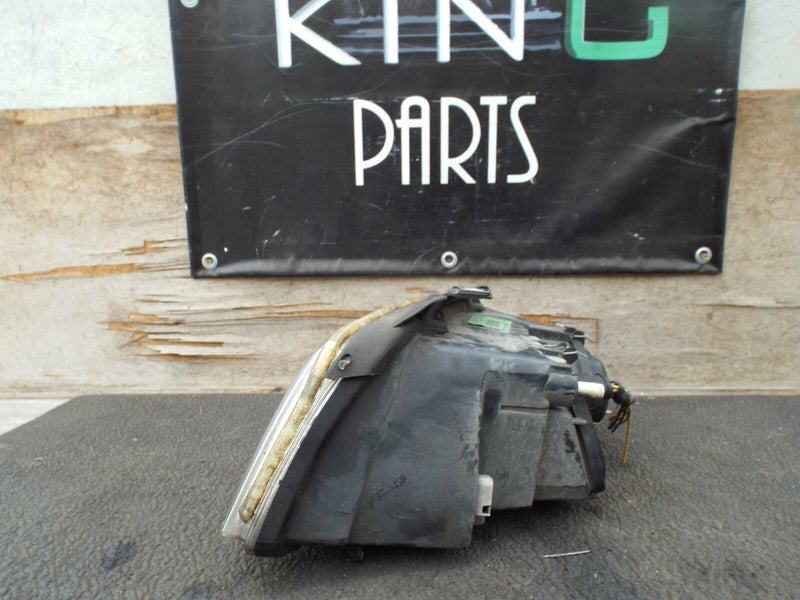 Audi A4 1999-2001 Headlight Headlamp Right Side O/S 8D0941030AM (670)