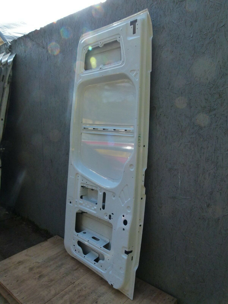 MERCEDES SPRINTER 906 VW CRAFTER 2006-17 RIGHT DRIVER SIDE REAR DOOR PANEL C1591