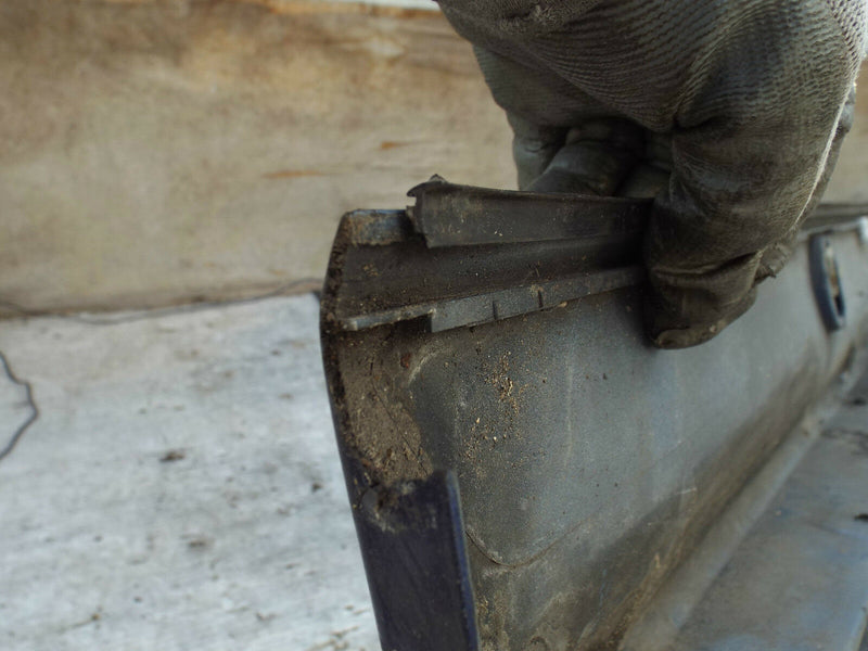 BMW 3 Series E36 Left Passenger Side Skirt N/S Genuine 8177862 Sill Cover (85)