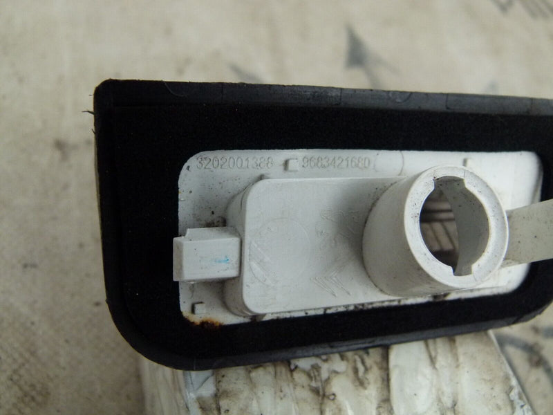 PEUGEOT PARTNER MK3 2002-2008 LICENCE PLATE LIGHT GENUINE 9683421680