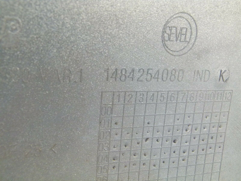 PEUGEOT 807 II MK2 2002-2008 PLASTIC FRONT FENDER WING PANEL RIGHT SIDE