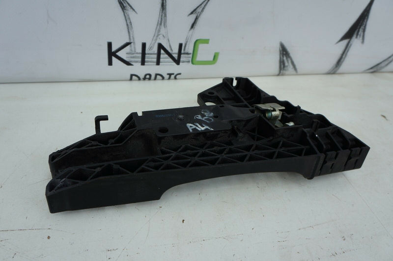 AUDI A4 (B8) 2008-2015 A1 Q5 LEFT SIDE FRONT DOOR HANDLE MOUNT BRACKET 8T0837885