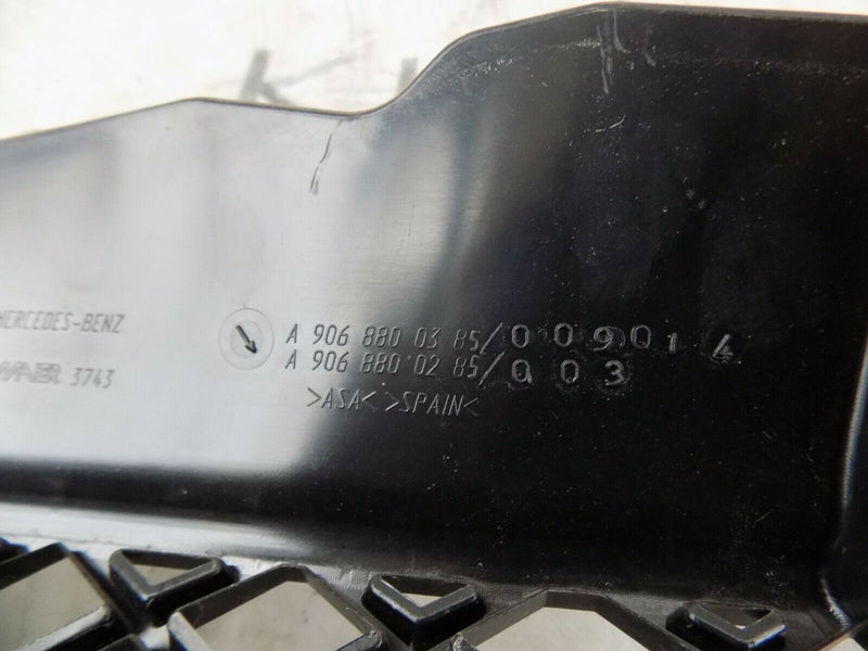 Mercedes Sprinter 906 2006-2012 Front Genuine Bumper Grille A9068800385