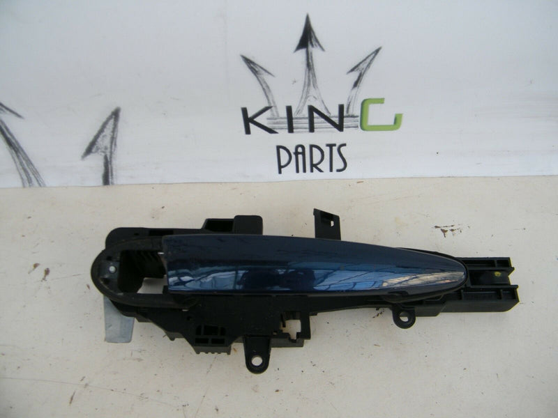 BMW 1 SERIES E87 2004-2013 5DR FRONT RIGHT DOOR HANDLE IN BLUE WITHOUT LOCK