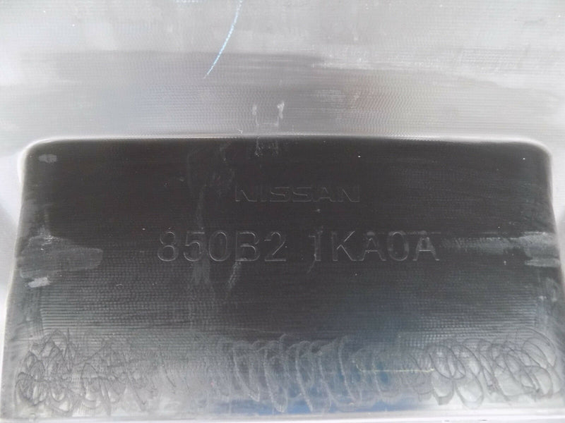 NISSAN JUKE 2010 2011 2012 2013 2014 WHITE REAR BUMPER GENUINE 85022-1KA4H
