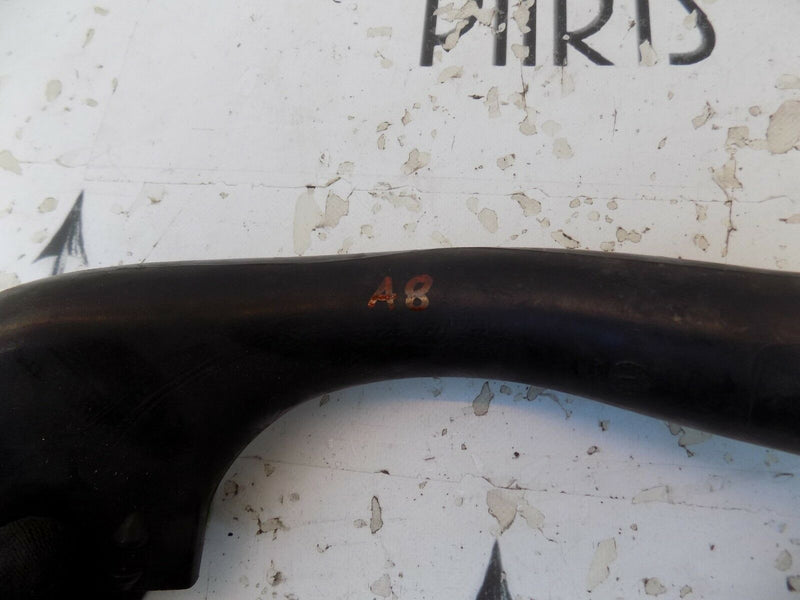 AUDI A8 (D2/4D) 1994-2002 V6 AIR INTAKE PIPE 078129643C