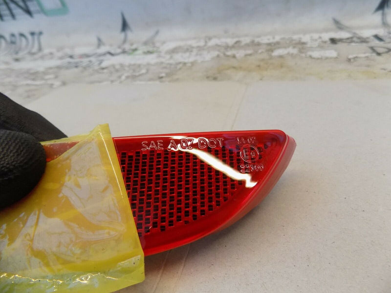 HYUNDAI TUCSON MK3 2018-20 FACELIFT REAR RIGHT BUMPER REFLECTOR LIGHT 92406-D350
