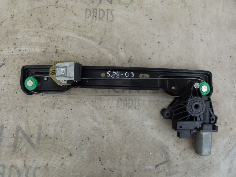 MERCEDES C W205 2014-18 REAR RIGHT WINDOW REGULATOR GENUINE C08756 101